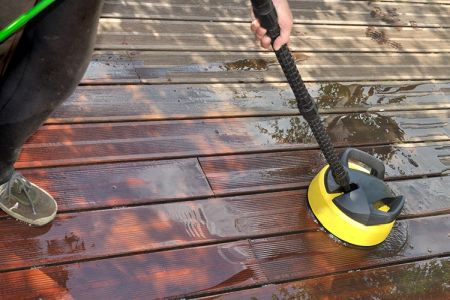 Soft washing vs pressure washing